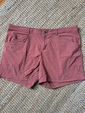 Patagonia Women's Dusty Rose Quandary Shorts